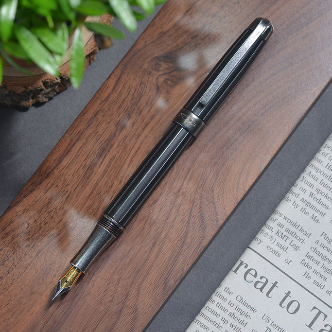 Antique'II Fountain Pen Gun Metal