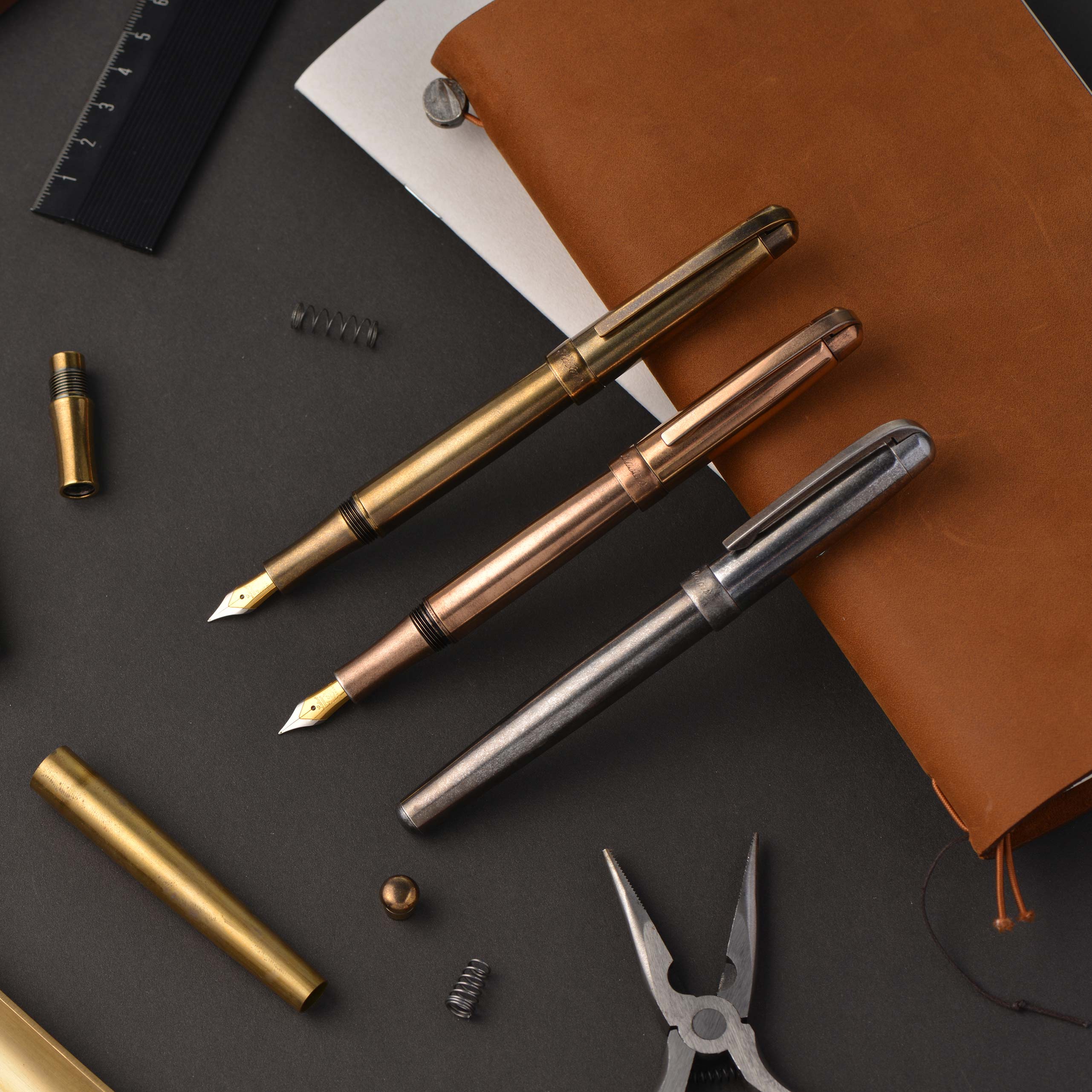 Antique Fountain Pen-Gold