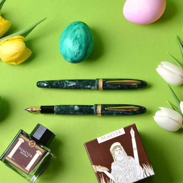 Happy Easter with Emerald Green!